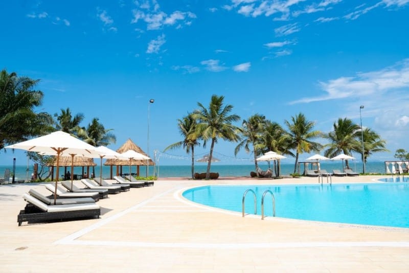 Thuê Xe Carnival VIP Đi Long Hải Từ Sài Gòn