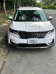 dịch vụ thuê xe carniva 7 chỗ có tài xế